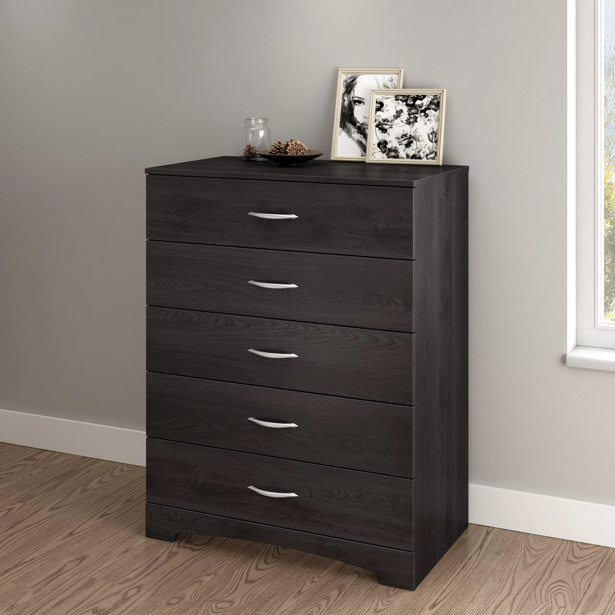5 Drawer Dresser Pure Black C72777