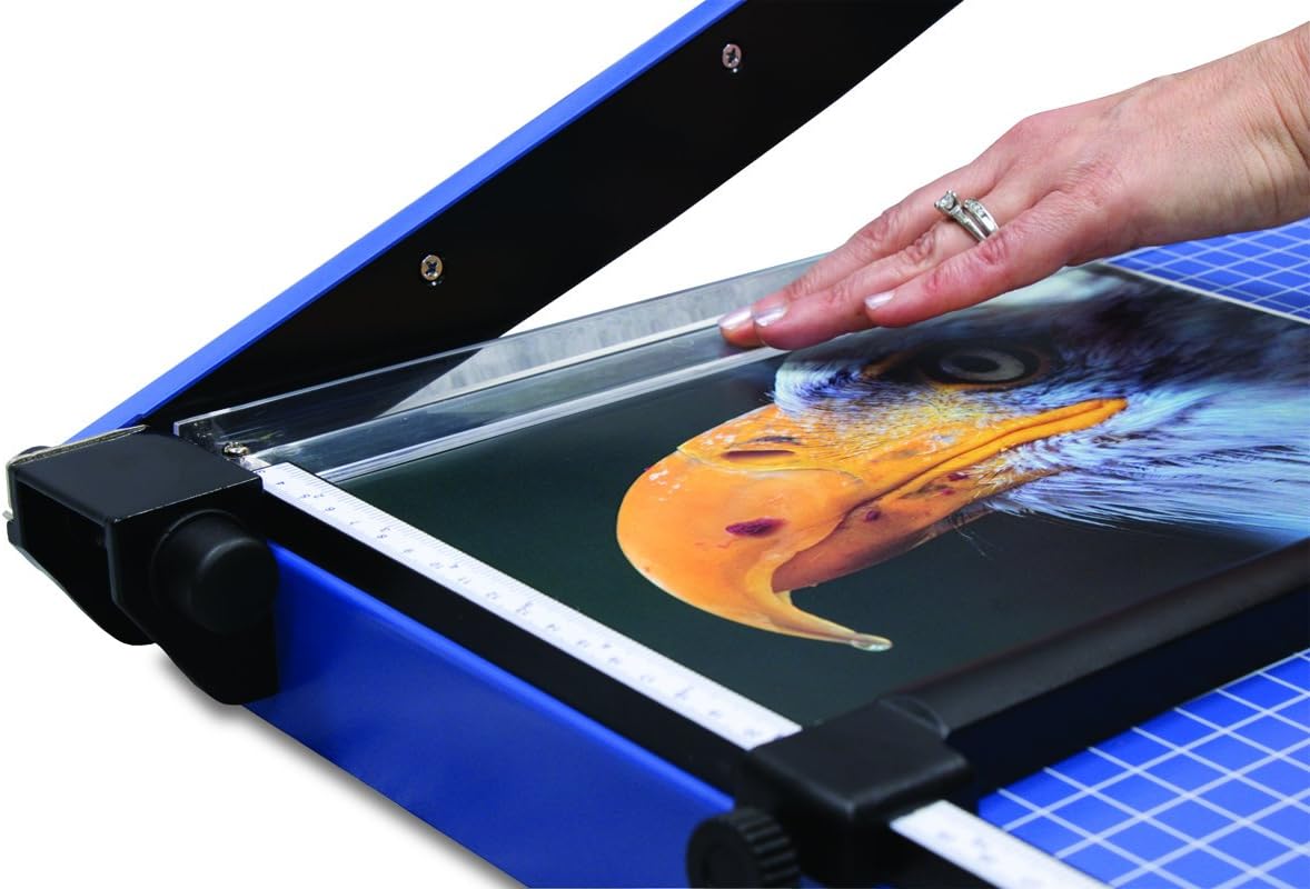 15 Sheet Blue Guillotine Paper Trimmer K376