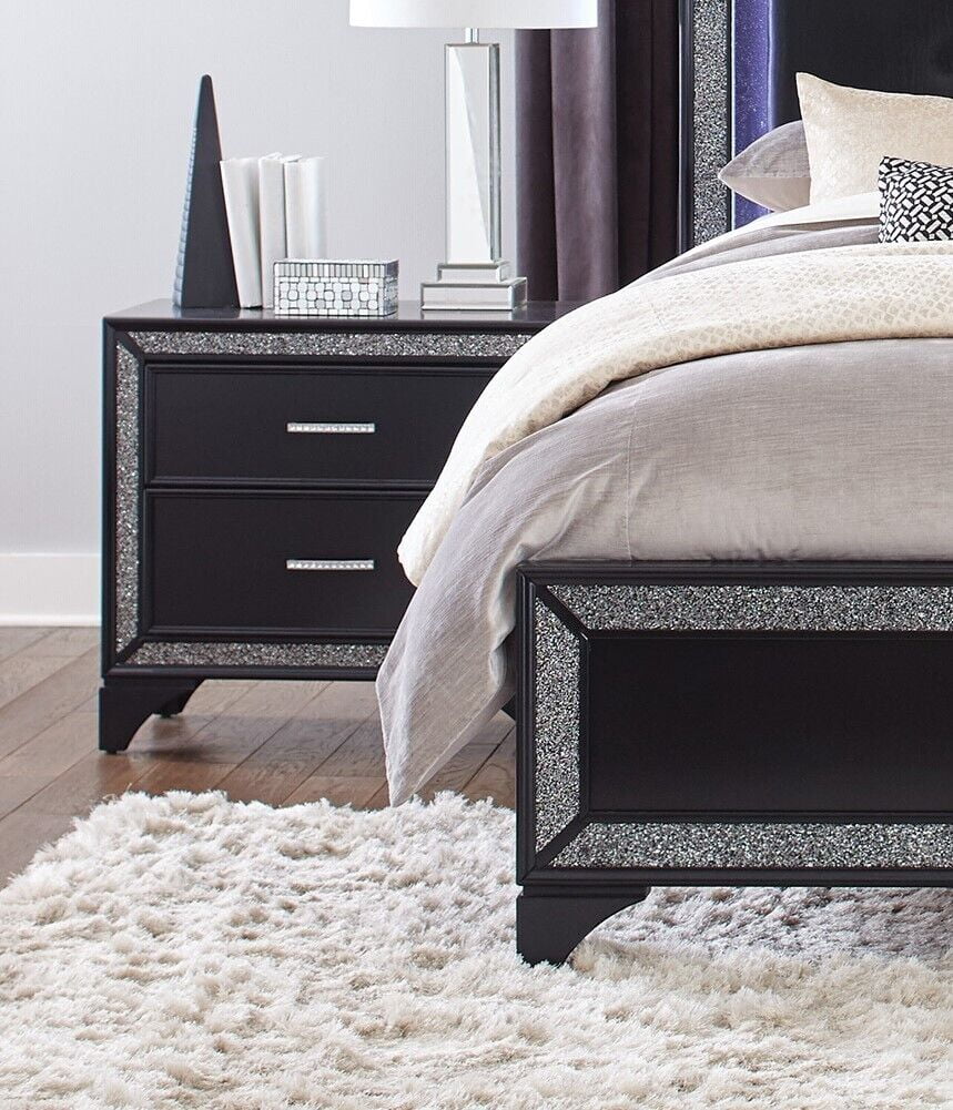 Pearl Black Metallic Finish 4pc Queen Bedroom Set O3679