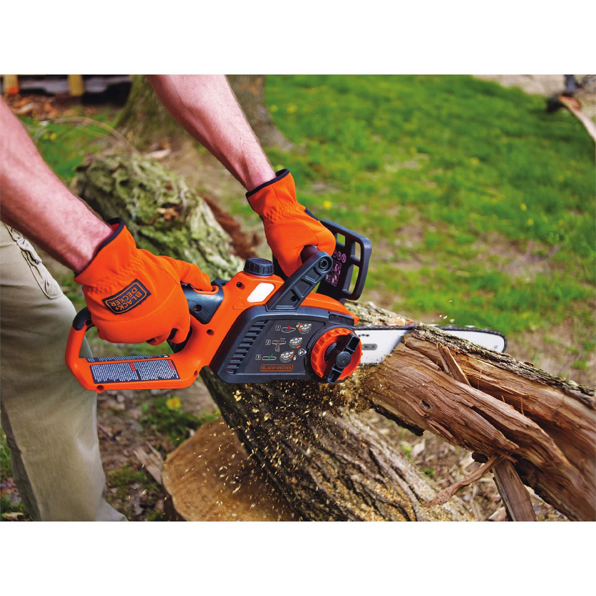 40V MAX 12 Cordless Chain Saw G681329