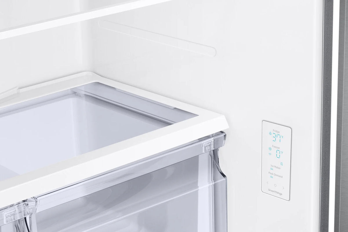 33 in. 17.5 cu. ft. Stainless Steel French Door Refrigerator W132206