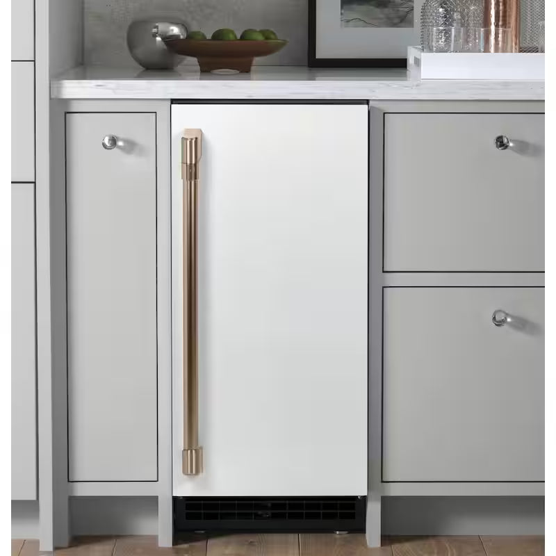 Ice Maker Door Kit in Matte White P5419