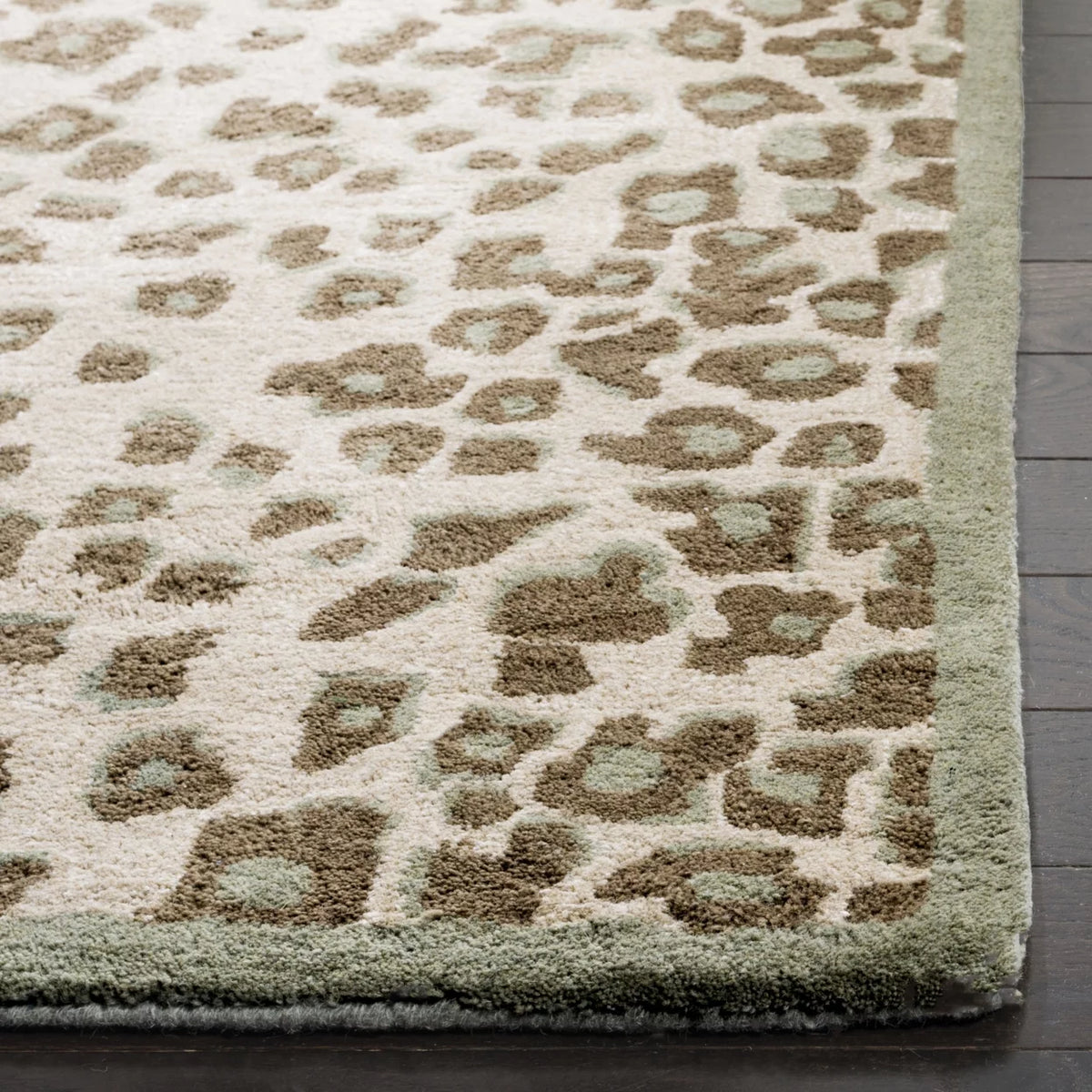 Grassland Green 8' x 10' Spotted Area Rug O48078