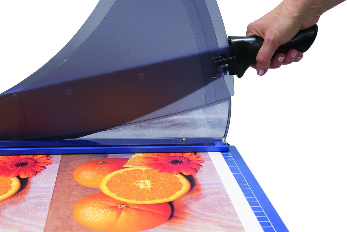 15 Sheet Blue Guillotine Paper Trimmer K376