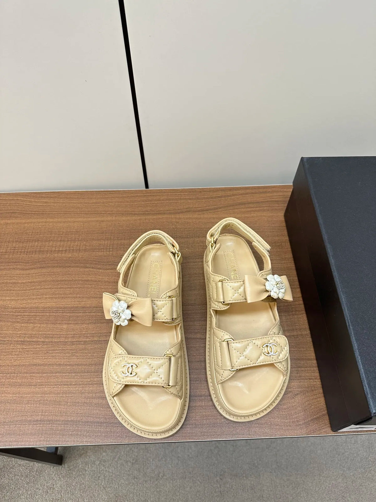 Women Shoes R275568