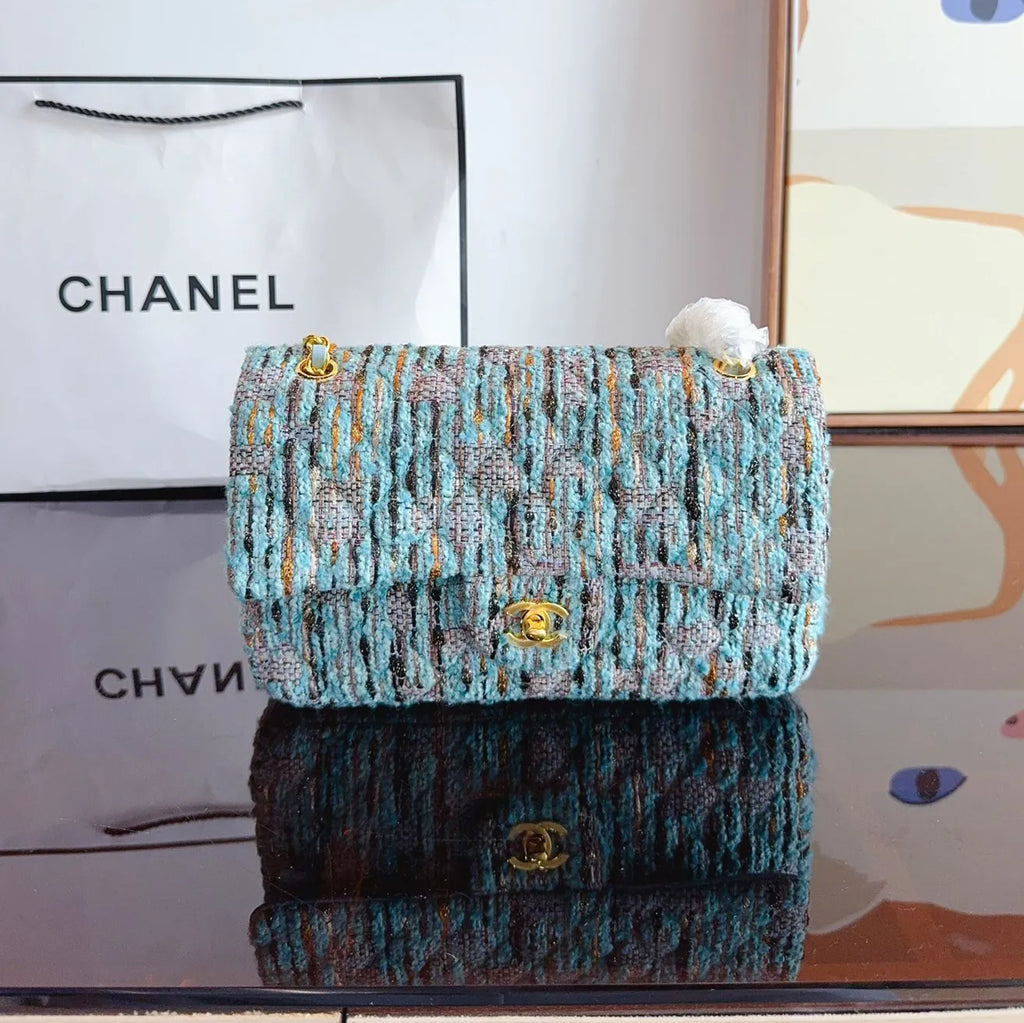 Mini Classic Handbag X3198