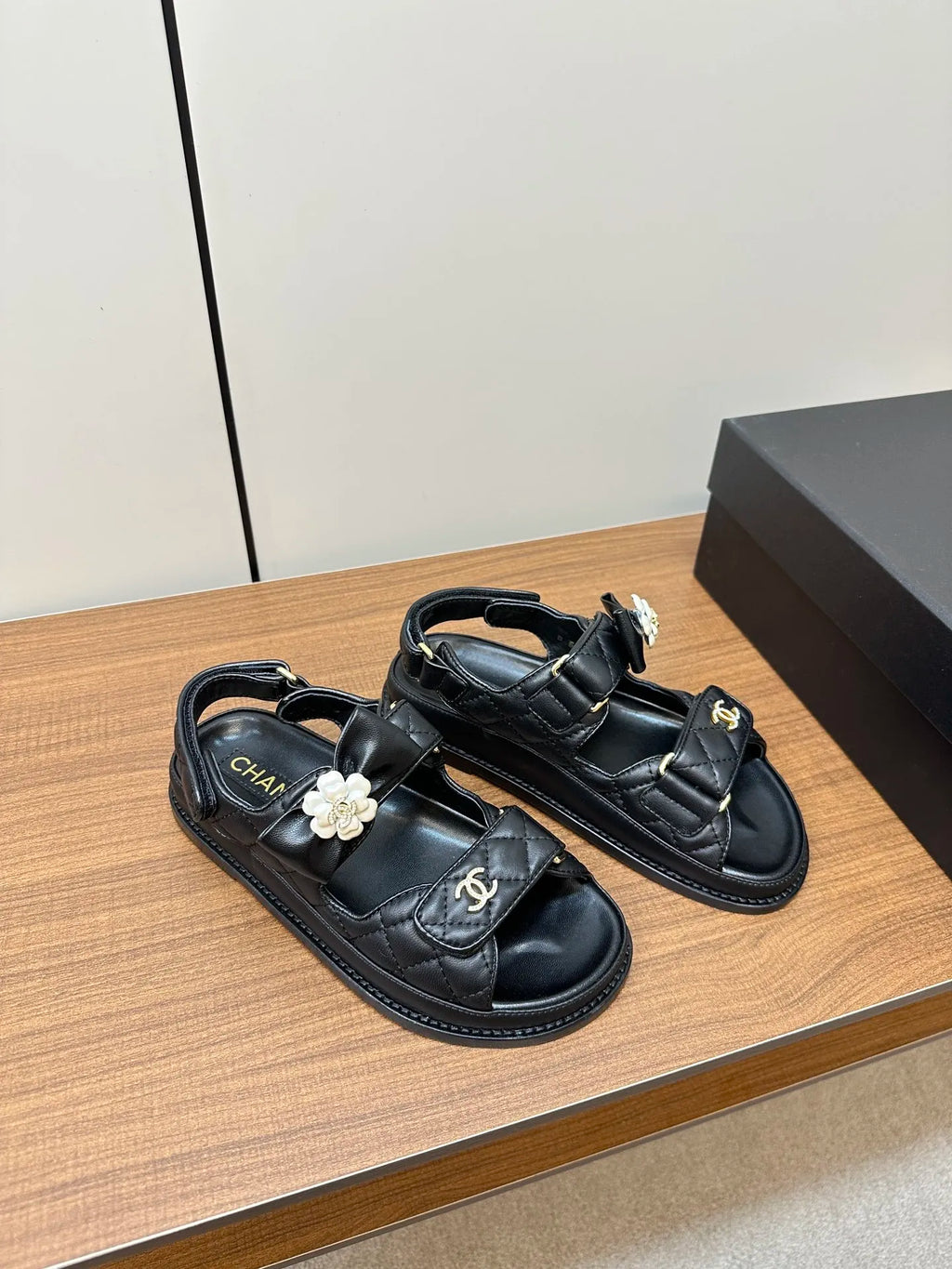 Women Shoes R275568