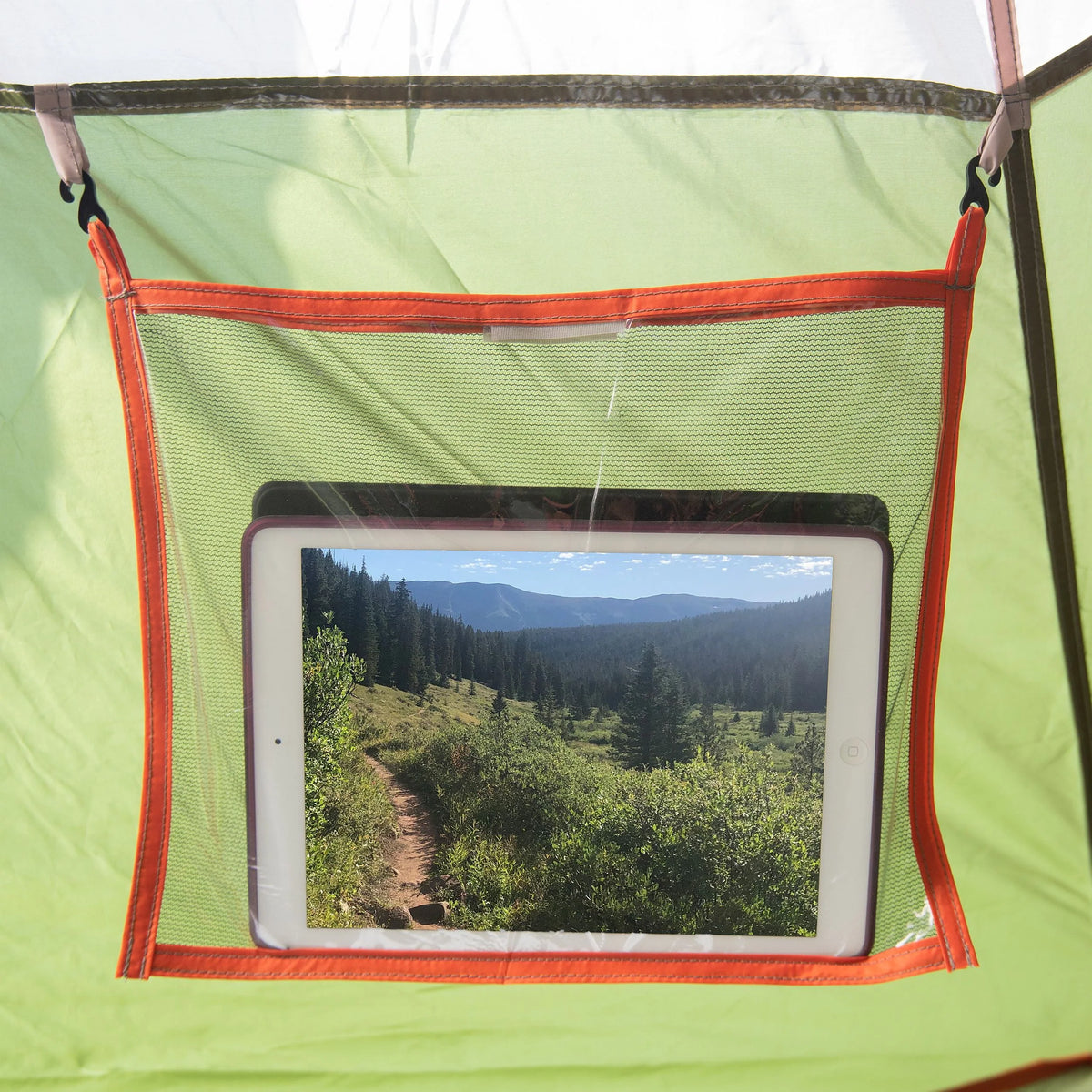 18-Person Cabin Tent with 3 Covered Entrances E566