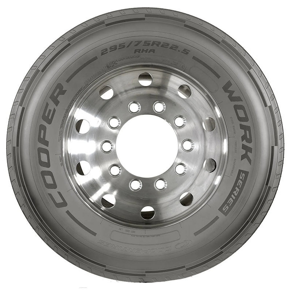 11R22.5 Commercial Tire L531327