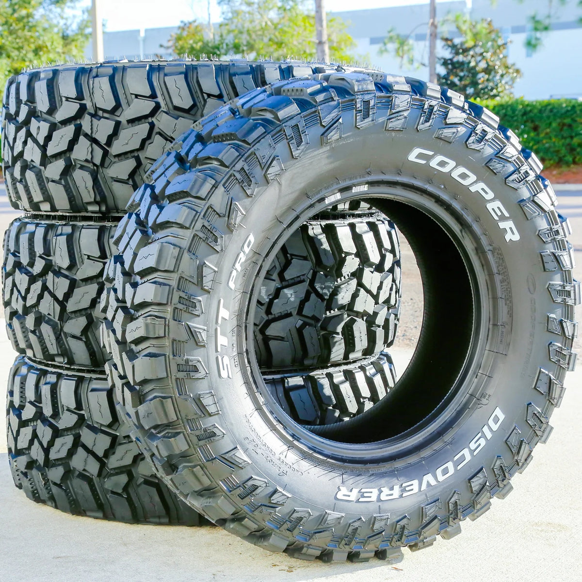 Set of 4 Mud Tires P303